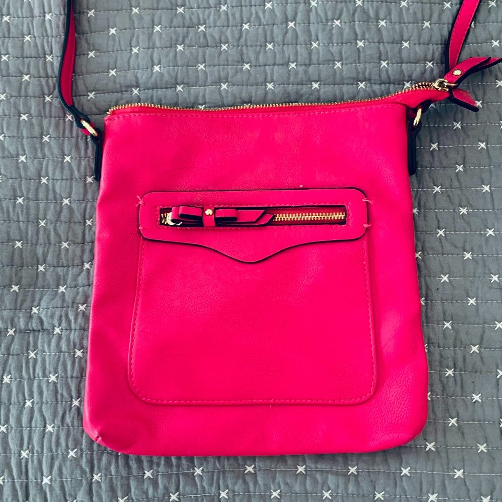 Charming Charlie Hot Pink Crossbody Bag 👜
